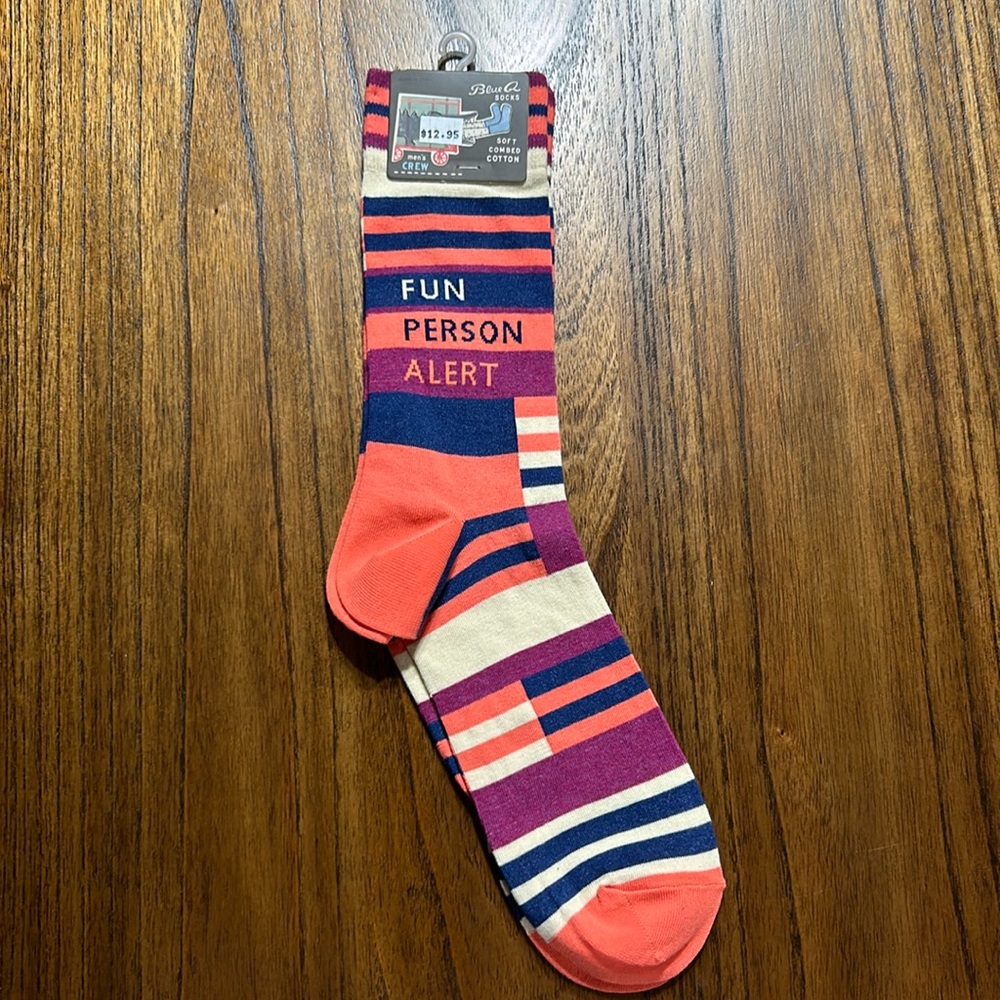 Blue Q Mens Crew Socks “Fun Person Alert” NWT Size 7-12